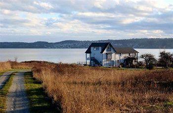 Camano Inn At Barnum Point מראה חיצוני תמונה